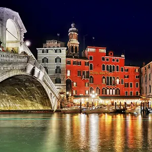 Rialto Hotel